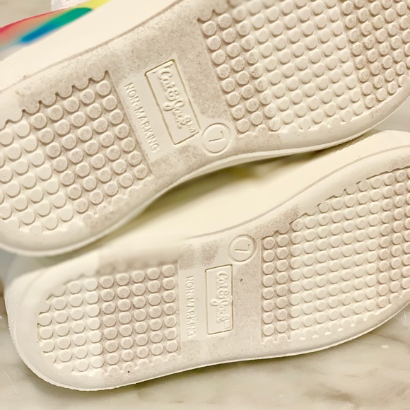 Rainbow High Tops with Sparkle Shoe Laces Size 7 - Picture 4 of 4